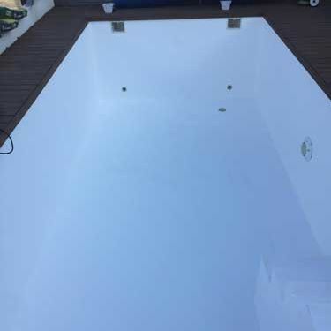Pool nach der Reinigung